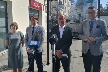 "Przeszłość oczami teraźniejszości. Białystok '39".  Zobaczmy to, na własne oczy