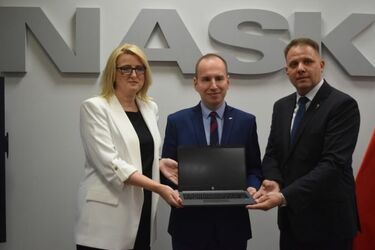 60 podlaskich szkół z mobilnymi pracowniami komputerowymi