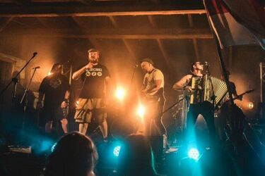 Punkowa sobota w Białymstoku. Zagrają De Łindows i Dzieciuki
