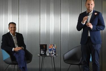 Sikorski w Białymstoku: Jestem europosłem Radia Maryja. Zagłosuję na PiS, jeśli... [WIDEO]