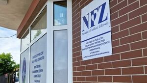 NFZ uwolnił rezerwę ogólną i fundusz zapasowy. W sumie 1,3 mld zł. Na co pójdą pieniądze?