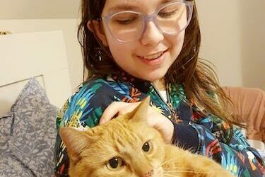 Olga z walczy z nowotworem. Weź udział w kiermaszu i wesprzyj Lawendową Dziewczynkę!