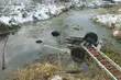 Samochód wpadł do rzeki, Uwaga na drogach!