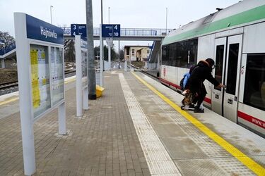 PKP. Będzie przebudowany układ torowy, nowy peron i urządzenia sterowania ruchem