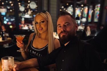 Caroline Derpienski - z Białegostoku do USA. Jej tropem ruszył Krzysztof Stanowski