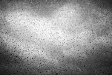 Przelotne opady deszczu i lekkie ochłodzenie. Tak prezentuje się prognoza pogody na środę 