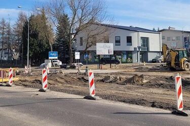 Przemarsze Drogi Krzyżowej zablokują ulice w piątek i niedzielę. To nie koniec komunikatów