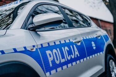Wylewał szambo na publiczną drogę. Twierdził, że nieczystości wsiąkną w kilka chwil
