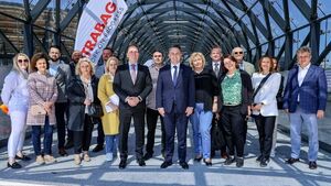 Nowoczesny tunel zastąpił stare kładki. Zmiany na terenie PKP i PKS [ZDJĘCIA]
