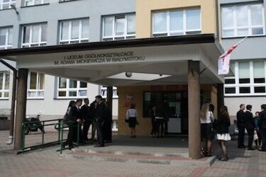 Nabór do szkół średnich. Na kandydatów czeka 16 liceów, 11 techników i 7 szkół branżowych