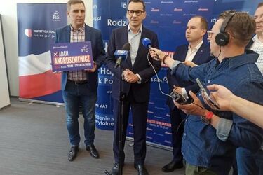 Mateusz Morawiecki w Białymstoku. Wsparł kandydata do Parlamentu Europejskiego