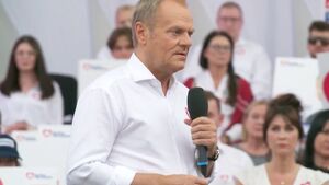 Donald Tusk w Białymstoku: Musimy odzyskać pełną kontrolę naszych granic [ZDJĘCIA]