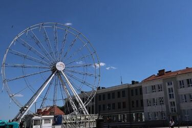 Można już podziwiać Białystok z góry. Uruchomiono diabelski młyn