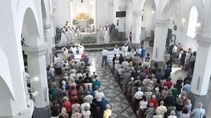 Nowy kościół w Białymstoku został poświęcony. "Niech będzie dla was szkołą miłości"