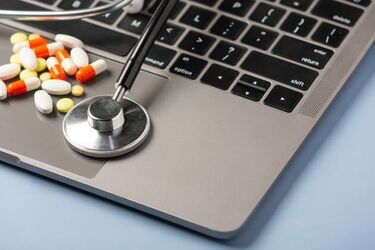 Apteka internetowa - co oprócz leków i suplementów oferuje?