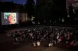 Powraca kino pod gołym niebem. W pierwszej kolejności zobaczymy kultowy film