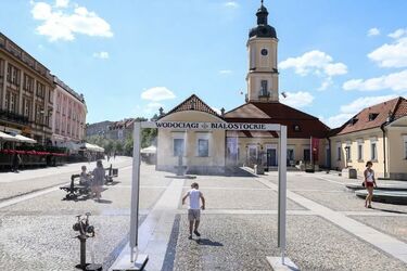 Trochę wody dla ochłody. Chłodząca mgiełka ponownie pojawiła w centrum miasta