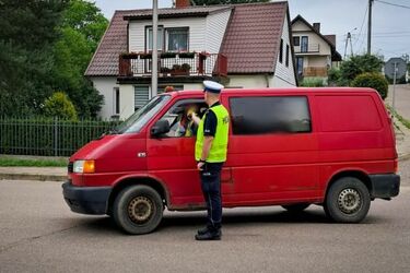 Pijany ojciec przewoził ciężarówką swoje dzieci. Teraz zajmie się nim sąd