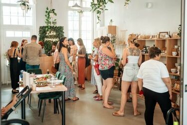 Sklep Charytatywny Fundacji Dialog świętuje urodziny. Na białostoczan czeka wiele atrakcji