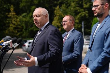 PiS chce bronić dobrego imienia służb mundurowych. Powstaje specjalny komitet