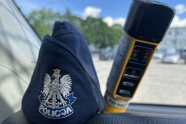 Słoneczny Stok. Policja zatrzymała pijanego w sztok 35-latka