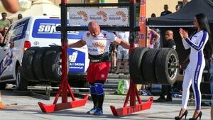 Strongmani na Rynku Kościuszki. Siłacze zmierzą się z ogromnymi ciężarami i pomogą Olkowi