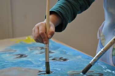 Zajęcia pozalekcyjne zgodne z preferencjami dziecka. Jak wybrać najlepsze?