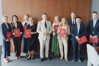 Rektor wręczył powołania pełnomocnikom i dyrektorom. Kto je otrzymał?