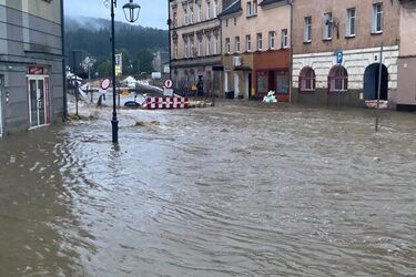 Zbiórki dla powodzian. Zobacz jak i gdzie możesz pomóc![LISTA]