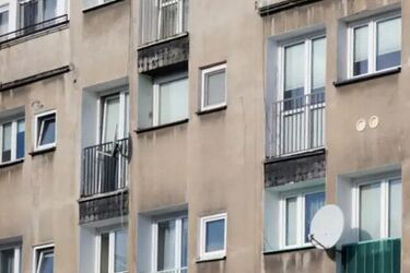 96-latka spadła z balkonu. Jest akt oskarżenia przeciwko firmie remontowej