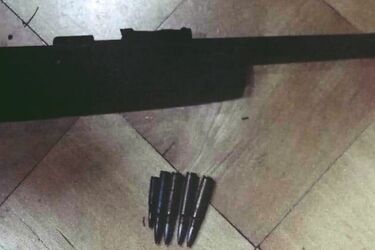 Nocna interwencja podlaskich policjantów. "Tata ma broń i mówi, że się zastrzeli"