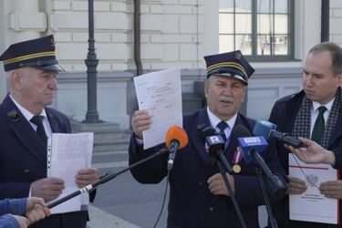 Zwolnienia w podlaskim PKP Cargo. Poseł Adam Andruszkiewicz interweniuje