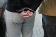 Rozbój, narkotyki i pokój na doby. Policja ujęła 19-letniego sprawcę zamieszania 