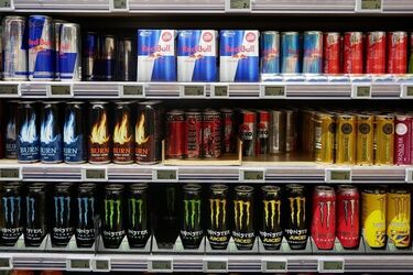 Nowy trend na rynku energetyków. Kofeinowe "snusy" dostępne dla każdego!