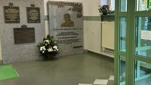 Czy pamiątkowe tablice wrócą na swoje miejsce? RDLP wydała oświadczenie 