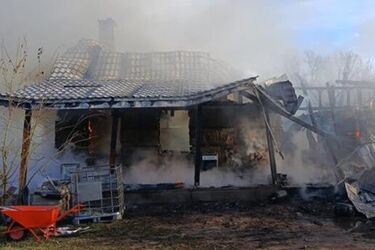 Pożar domu pod Białymstokiem. W środku było 45 butli z gazem