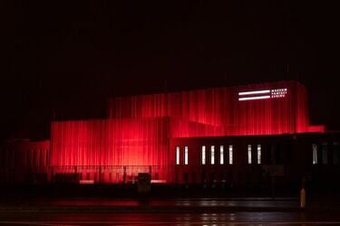 Białystok na czerwono. W  tym mieście nie ma zgody na przemoc wobec najmłodszych [ZDJĘCIA]