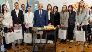 Osiemnastka prezydenta Tadeusza Truskolaskiego. Co się zmieniło w tym czasie?