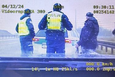 Niebezpieczna pomyłka na trasie S8! 77-latek zapłacił za to 2000 złotych 