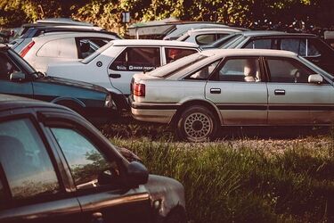 Żuk, Audi i Ford. Miasto sprzedaje samochody na żyletki 