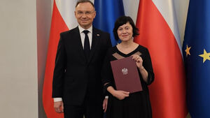 Kolejny profesor na UwB. Literaturoznawczyni odebrała nominację od Andrzeja Dudy