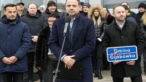 Rafał Trzaskowski w Grabówce. Krytykował PiS, chwalił Zenka Martyniuka