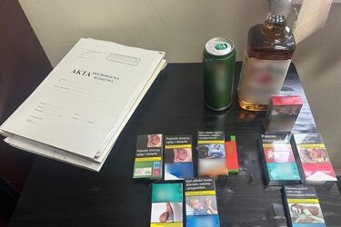 Brutalna kradzież w sklepie. Policja szybko zatrzymała sprawców