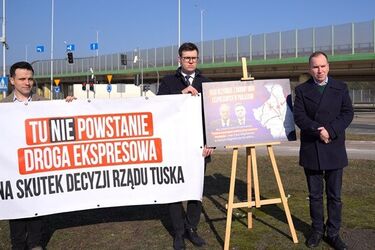 Tu nie powstanie droga! Andruszkiewicz oskarża rząd Tuska i odpowiada billboardami