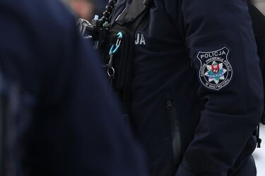 Niemowlę uderzyło głową o podłogę. Liczyła się każda minuta