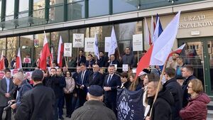 Nie chcą Centrum Integracji Cudzoziemców. Protestowali pod UMWP