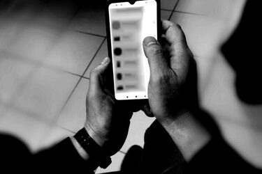 Zaczęło się od reklamy w internecie. 88-latek stracił niemal 1,2 mln zł