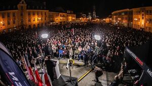 Sławomir Mentzen w Białymstoku. Przyciągnął tłumy