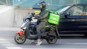 Szybka dostawa jedzenia? Białystok triumfuje wśród polskich miast