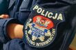 85-latek groził ratownikom medycznym. Miał przy sobie pistolet